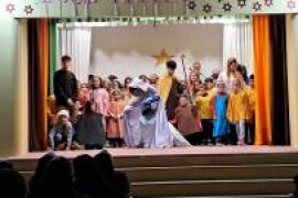 Auguri di Natale dell'oratorio con la presenza dell'Ispettrice Sr. Ivana